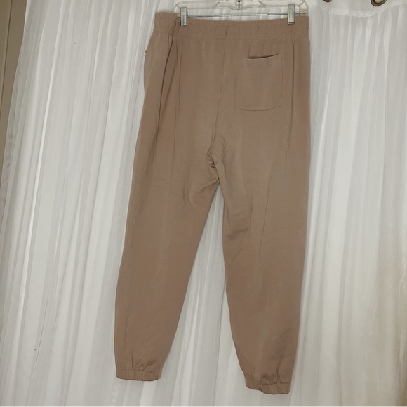 Old Navy Dynamic Fleece Joggers in Brown - Picture 2 of 5